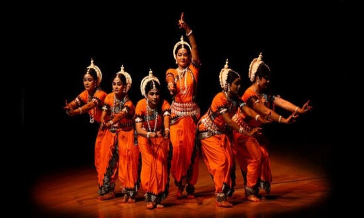 Famous Dance Festivals Of India Blog4.jpg