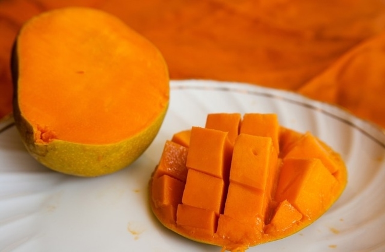 Sliced-Mango