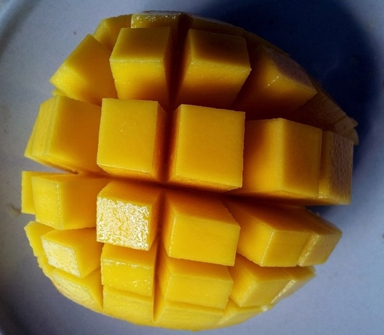 Mango-Scoop