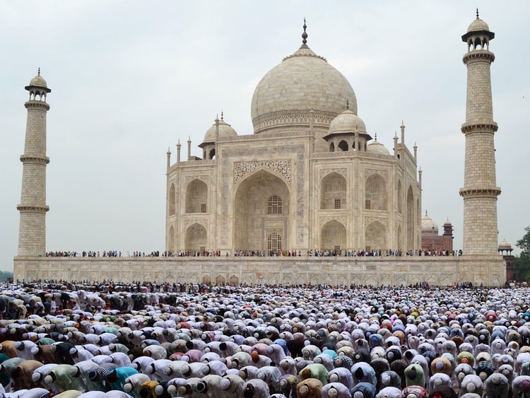 Namaz at Taj